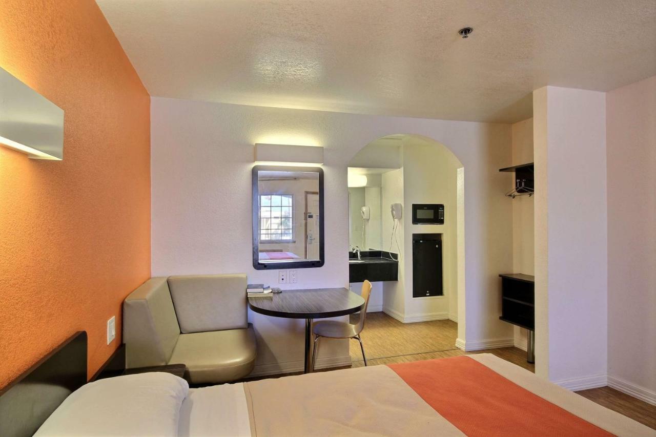 Motel 6-Edinburg, Tx المظهر الخارجي الصورة