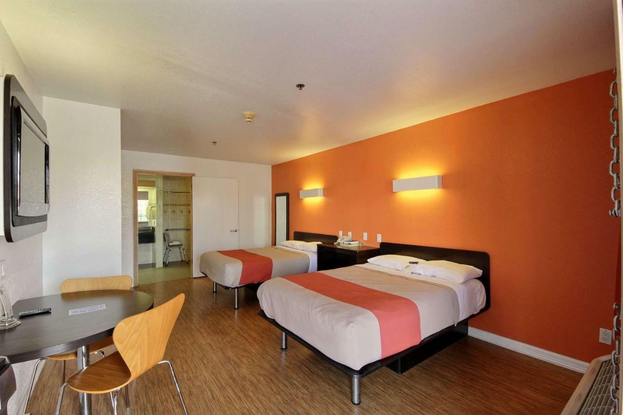 Motel 6-Edinburg, Tx المظهر الخارجي الصورة