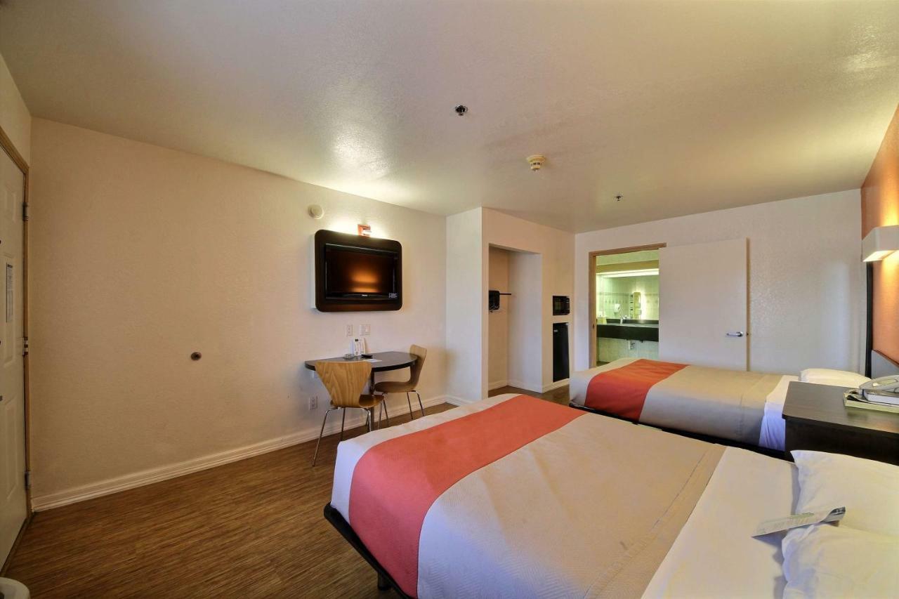Motel 6-Edinburg, Tx المظهر الخارجي الصورة